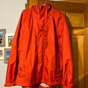 Mens LLBean raincoat XL red excellent condition